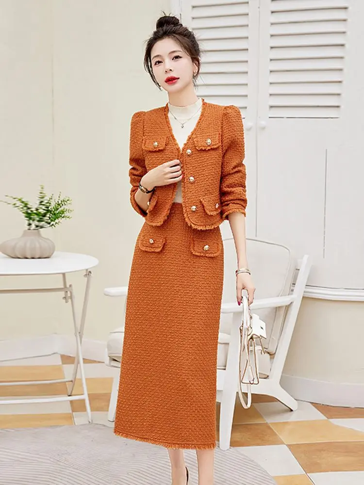 Elegant Women's Suit Jacket Half-length Skirt Set 2023 New Spring and Autumn Outfit Office Lady Suit Long Skirt Two-piece Set
Elegant Women's Suit Jacket Half-length Skirt Set 2023 New Spring and Autumn Outfit Office Lady Suit Long Skirt Two-piece Set