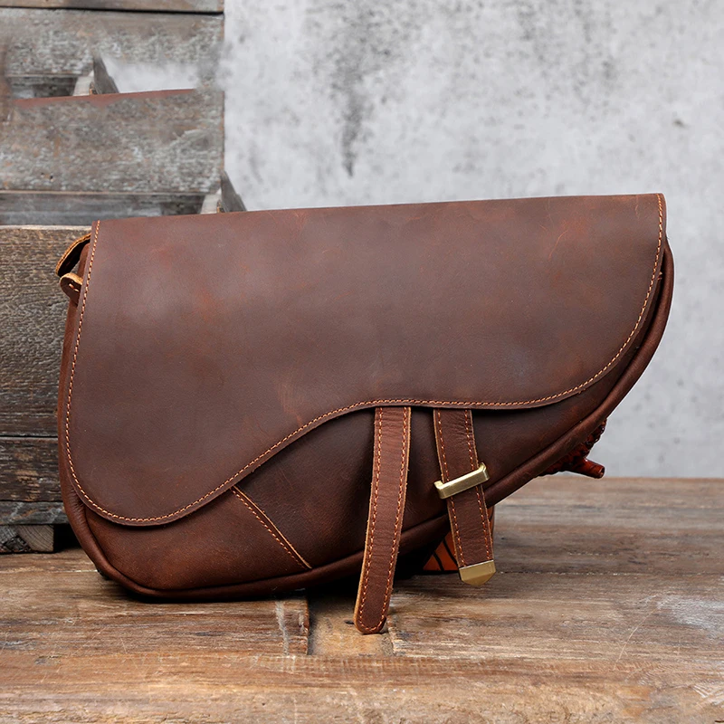 Vintage Men's Crazy Horse Leather Sling Bag large capacity chest bag buckle Crossbody bag
Vintage Men's Crazy Horse Leather Sling Bag large capacity chest bag buckle Crossbody bag