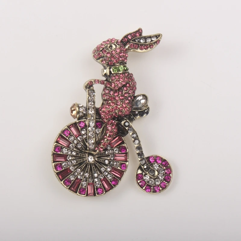 

Medieval vintage Czech Full Diamond Inlaid Small Rabbit Bicycle Design Brooch For Men And Women Badge Clothing Accessories