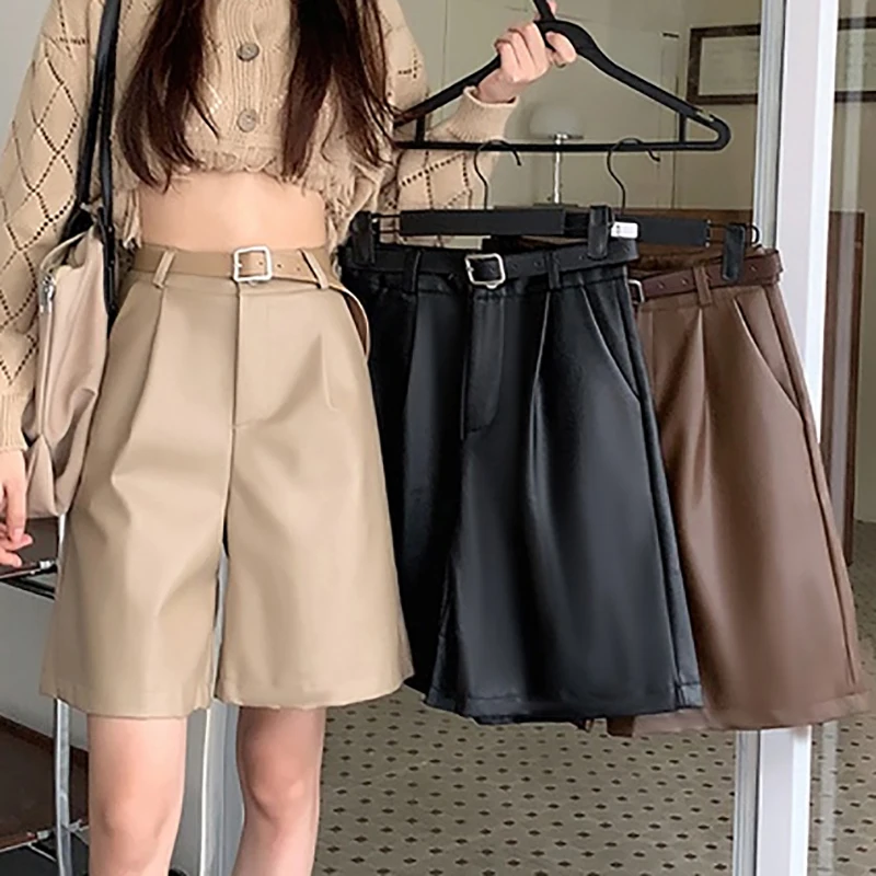 2023 Women Sexy High Waist Faux Pu Leather Joggers Sports Fitness Casual Commuting Fashion Loose Shorts Hot Dance Clubwear 
2023 Women Sexy High Waist Faux Pu Leather Joggers Sports Fitness Casual Commuting Fashion Loose Shorts Hot Dance Clubwear