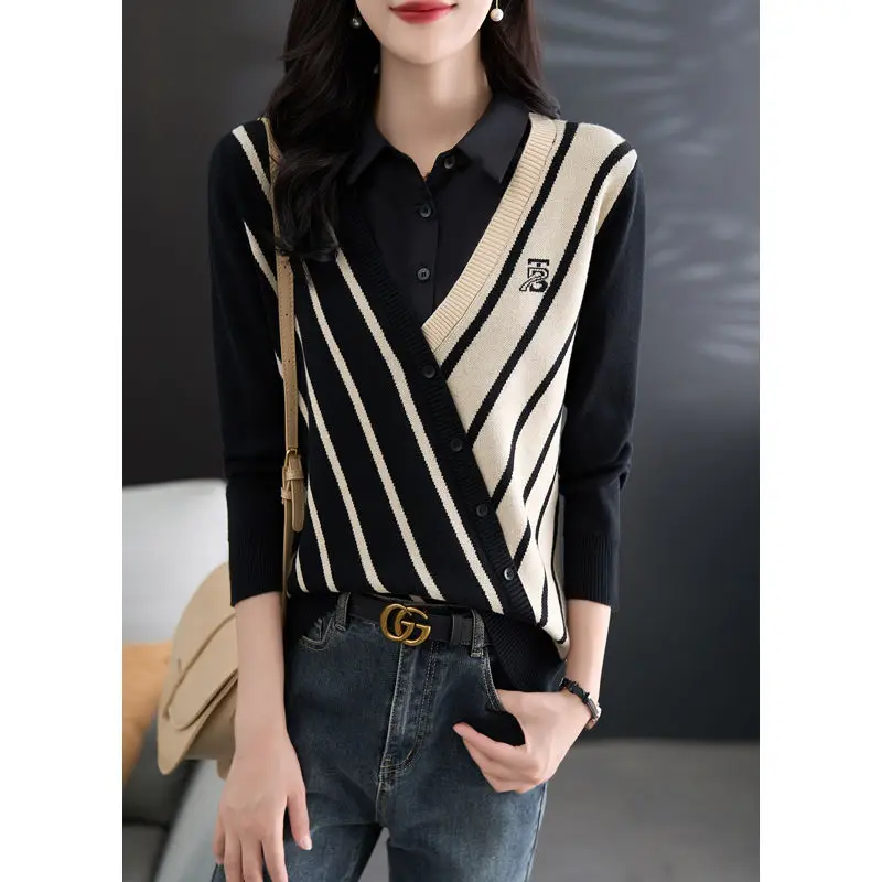 2023 Graceful Fashionable Classic Striped Design 3D Stitching Shirt Autumn Winter New Fake Two-Piece Knitted Sweaters Women
2023 Graceful Fashionable Classic Striped Design 3D Stitching Shirt Autumn Winter New Fake Two-Piece Knitted Sweaters Women