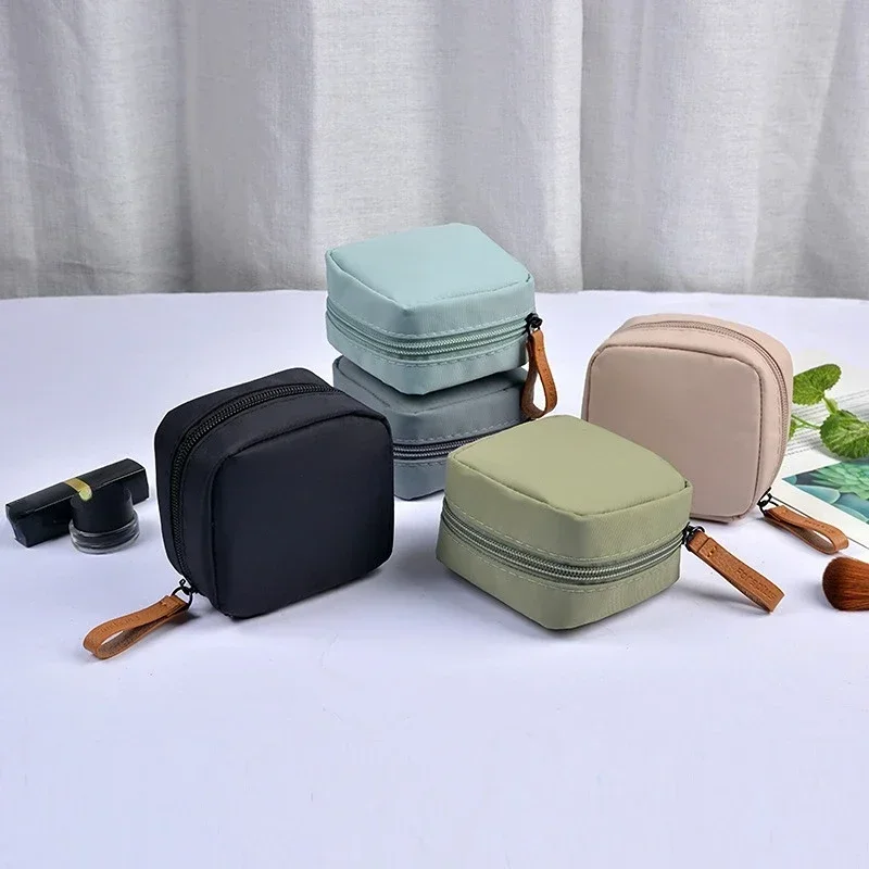 Mini Cosmetic Bag Solid Color Travel Toiletry Storage Bag Makeup Bag Cosmetic Bag Organizer Sanitary Napkin Storage Bag
Mini Cosmetic Bag Solid Color Travel Toiletry Storage Bag Makeup Bag Cosmetic Bag Organizer Sanitary Napkin Storage Bag