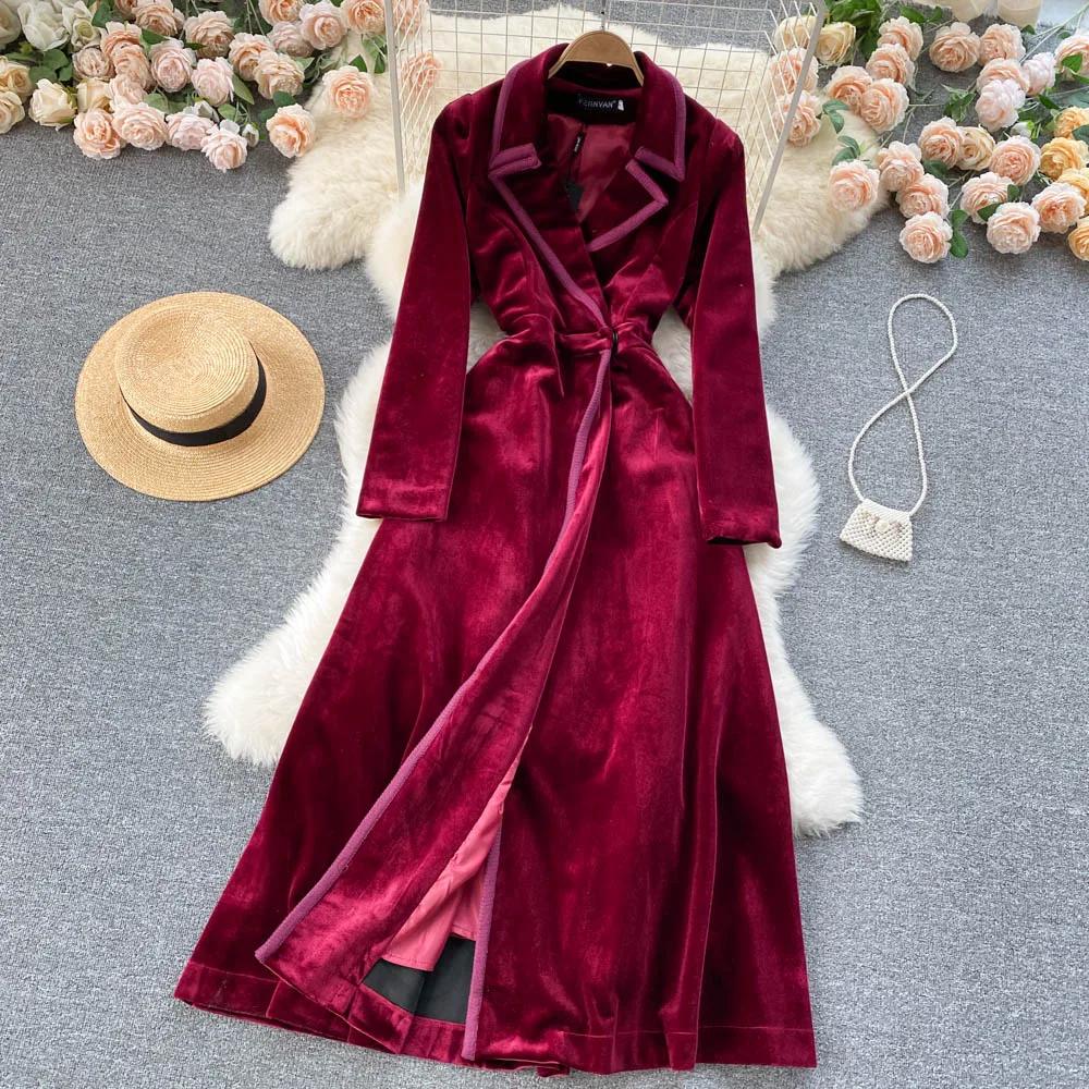 Autumn Winter Black Velvet Blazer Long Trench Coat women Fashion Maxi Windbreaker Jacket Women Slim Elegant Overcoat
Autumn Winter Black Velvet Blazer Long Trench Coat women Fashion Maxi Windbreaker Jacket Women Slim Elegant Overcoat