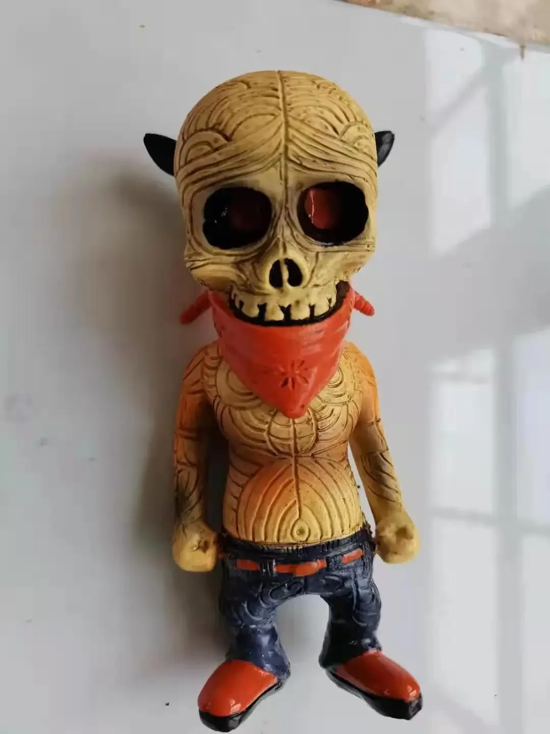 Новый галстук с черепом маленькие поделки украшение для автомобиля аниме автомобильные аксессуары 
Новый галстук с черепом маленькие поделки украшение для автомобиля аниме автомобильные аксессуары