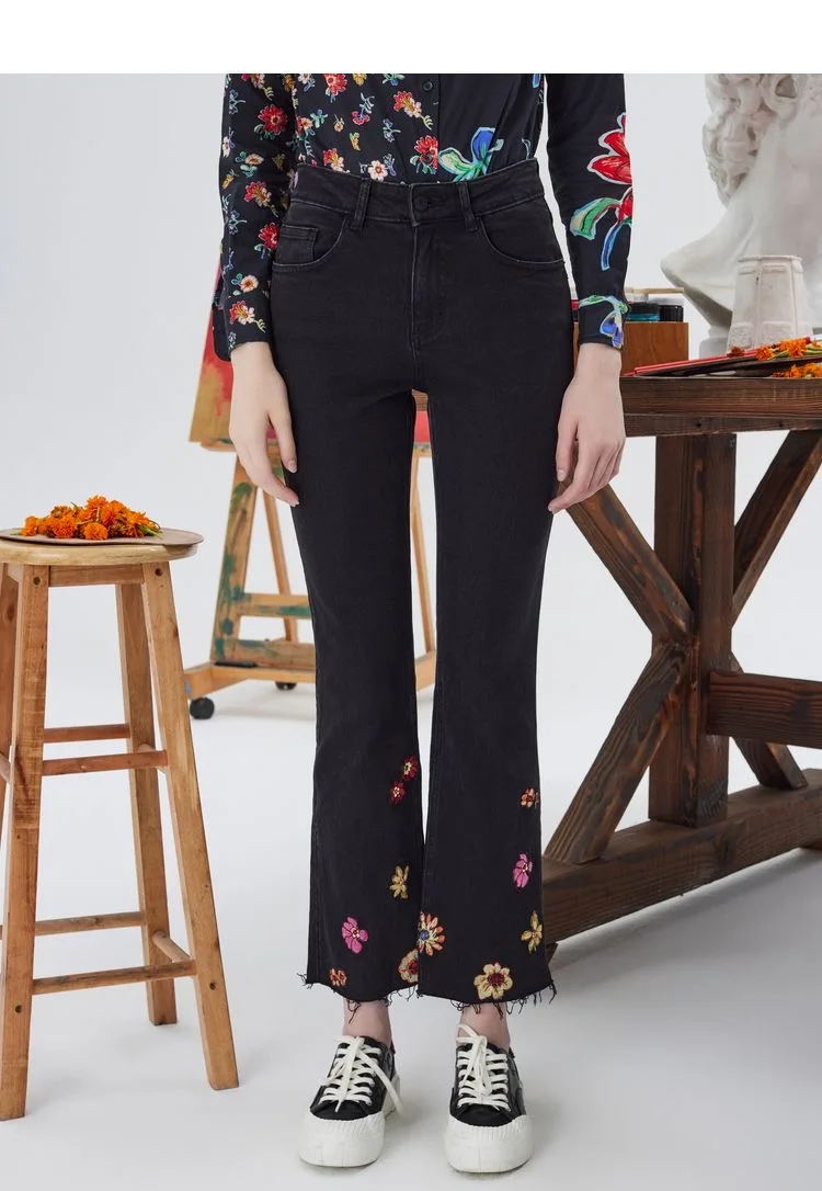 

Foreign trade original order Spanish Desigual women's jeans slim fit embroidered floral black cropped pants with a slight flare