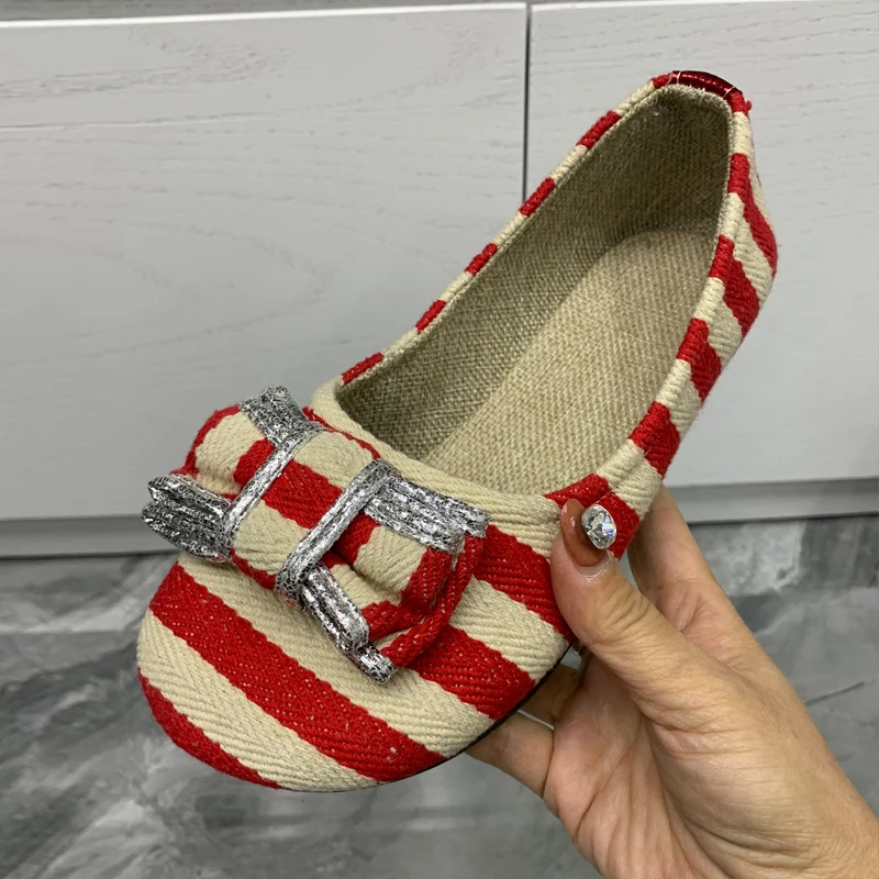 Women Flats Shoes Bow Designer Shoes Women Casual Loafers Plus Size Female Mullers
Women Flats Shoes Bow Designer Shoes Women Casual Loafers Plus Size Female Mullers