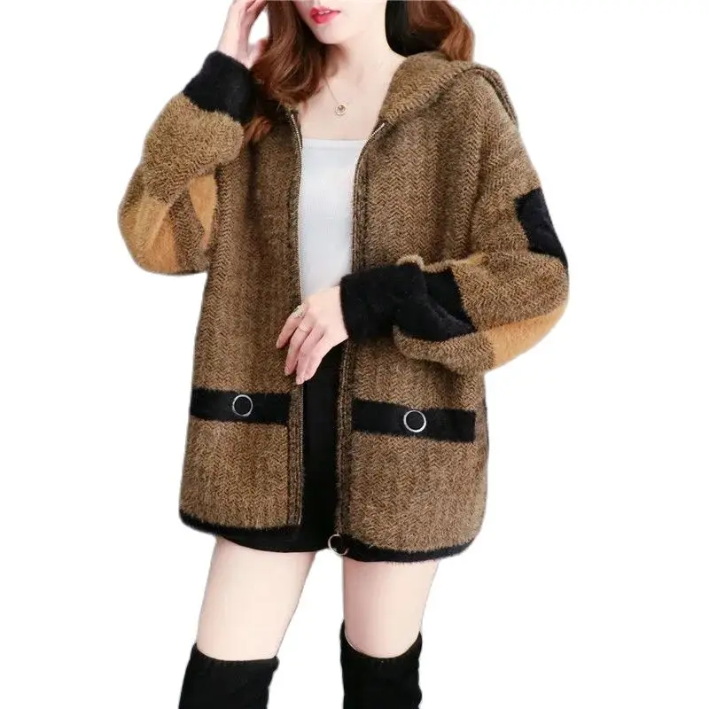 Imitation Mink Knitted Sweater Female Cardigan Middle-Aged Women's Coat 2022 New Autumn Winter Hooded Plaid Casual Jacket Tops
Imitation Mink Knitted Sweater Female Cardigan Middle-Aged Women's Coat 2022 New Autumn Winter Hooded Plaid Casual Jacket Tops