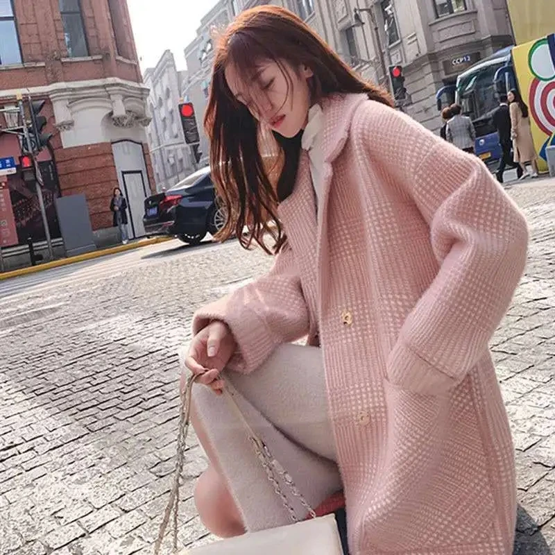 Spring and Autumn New Fashion Temperament Ladies Mink Wool Coat Women's Long Loose Knit Cardigan Lapel Single-breasted Outcoat
Spring and Autumn New Fashion Temperament Ladies Mink Wool Coat Women's Long Loose Knit Cardigan Lapel Single-breasted Outcoat