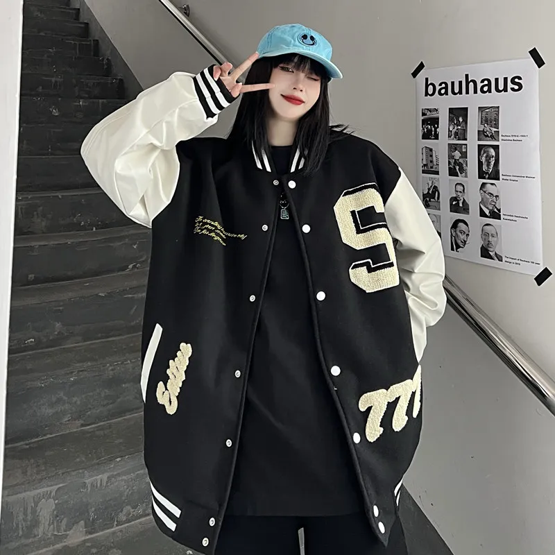 2022 New Spring Fashion Stand Collar Long Sleeve Towel Embroidery Letter Loose Coat Jacket Free Shipping
2022 New Spring Fashion Stand Collar Long Sleeve Towel Embroidery Letter Loose Coat Jacket Free Shipping