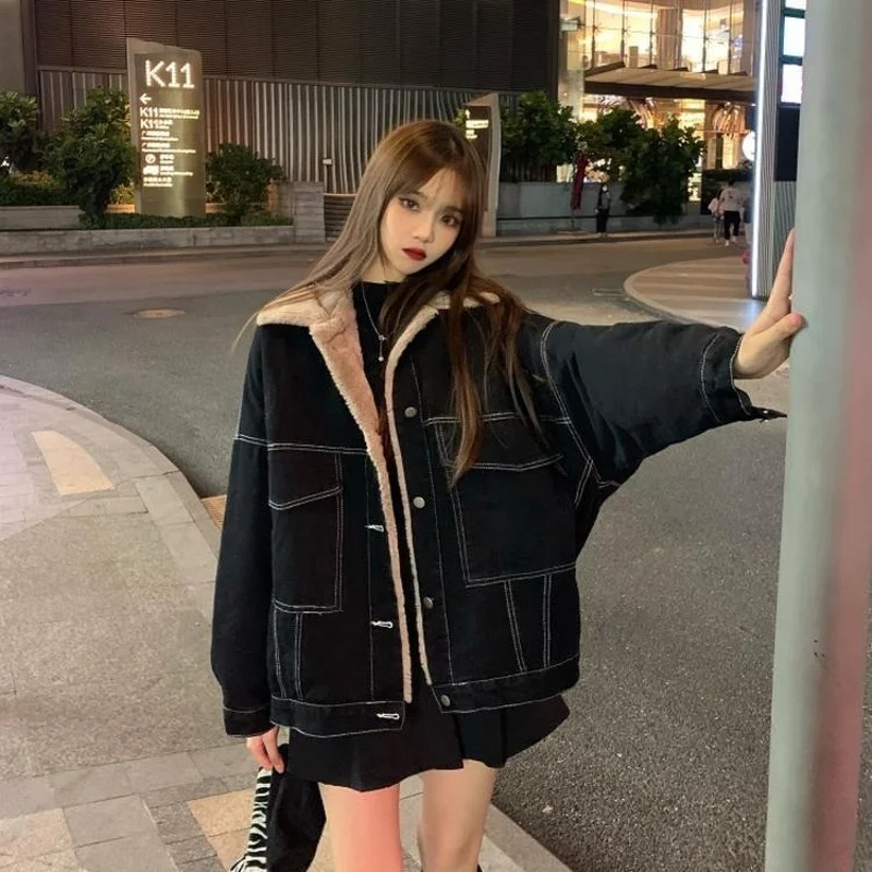 Women New Denim Jacket Long Sleeve Jacket Korean Style Plush Thicke Warm Streetwear Ladies Winter Coat Tops Jacket Solid Outwear 
Women New Denim Jacket Long Sleeve Jacket Korean Style Plush Thicke Warm Streetwear Ladies Winter Coat Tops Jacket Solid Outwear