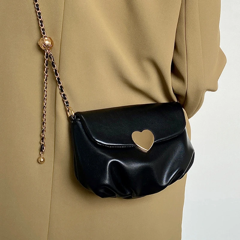Fashion Black Ladies Small Shoulder Bag Simple Soft Pu Leather Women's Underarm Bags Sweet Cute Love Female Chain Purse Handbags
Fashion Black Ladies Small Shoulder Bag Simple Soft Pu Leather Women's Underarm Bags Sweet Cute Love Female Chain Purse Handbags