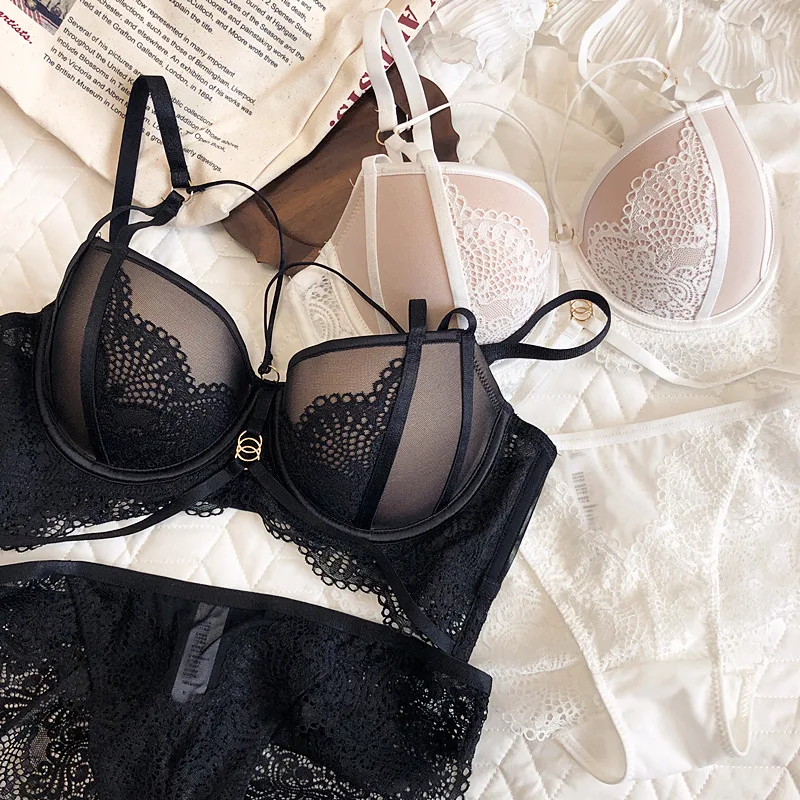 Sexy Lace Push Up Lingerie The Upper Thin And The Lower Thick Has A