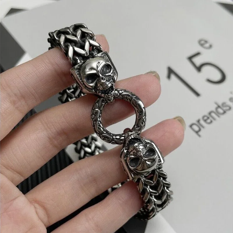 Punk 12mm Men's Hiphop 22cm Stainless Steel 2 Skull Snake Chain Link Bracelet Mens Jewellery Charm Bracelet
Punk 12mm Men's Hiphop 22cm Stainless Steel 2 Skull Snake Chain Link Bracelet Mens Jewellery Charm Bracelet