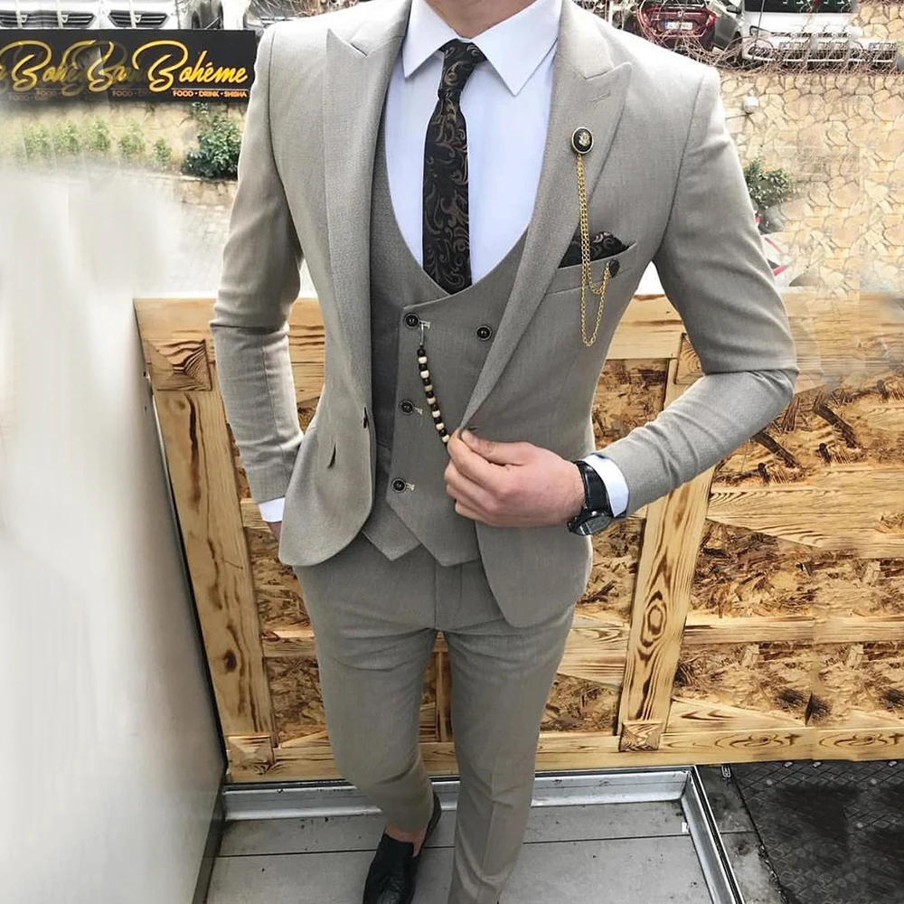 

Men Suits Slim Fit 3 Pieces Prom Tuxedos Peaked Lapel Blazer Groomsmen Wedding Tailor Made Costume Homme (Jacket+Vest+Pants)