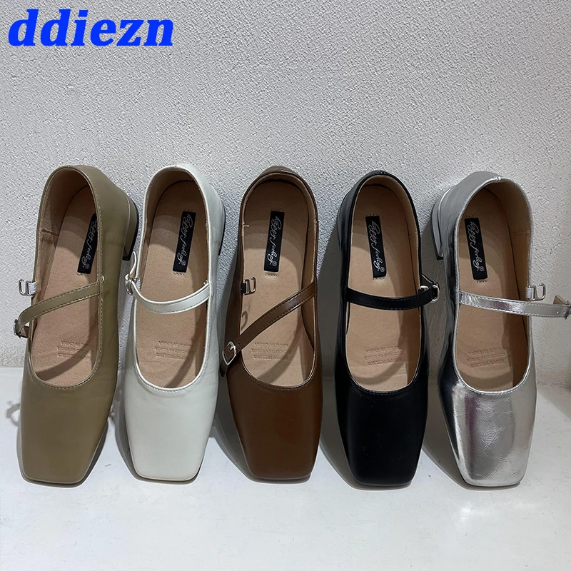 Lolita Style Women Flats Shoes New In 2023 Outdoor Female Casual Fashion Buckle Strap Square Toe Ladies Shoes Mary Janes
Lolita Style Women Flats Shoes New In 2023 Outdoor Female Casual Fashion Buckle Strap Square Toe Ladies Shoes Mary Janes
