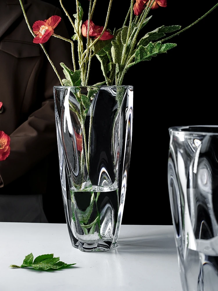 Crystal Glass Vase Modern Flower Arrangement European Style Ornaments Transparent Living Room Medium
Crystal Glass Vase Modern Flower Arrangement European Style Ornaments Transparent Living Room Medium
