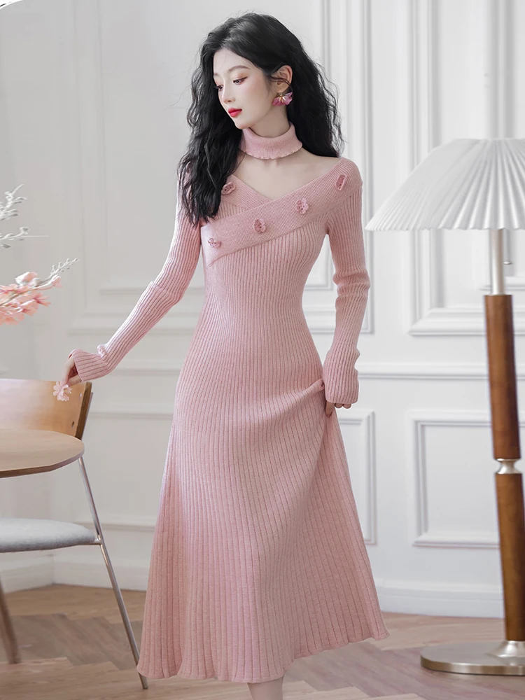 Autumn and winter new women's retro V-neck rose decorated knitted dress temperament slim-fit sweater long dress
Autumn and winter new women's retro V-neck rose decorated knitted dress temperament slim-fit sweater long dress