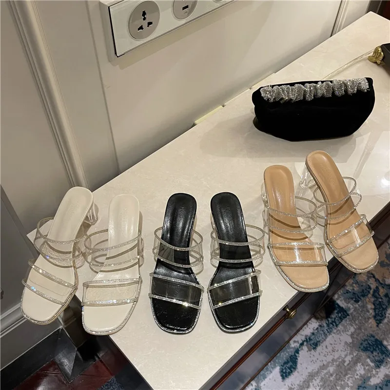 Transparent with Drill Luxury Rhinestone Transparent PVC Slippers Women 2022 Shiny Summer Beach Sandals Shoes Women
Transparent with Drill Luxury Rhinestone Transparent PVC Slippers Women 2022 Shiny Summer Beach Sandals Shoes Women