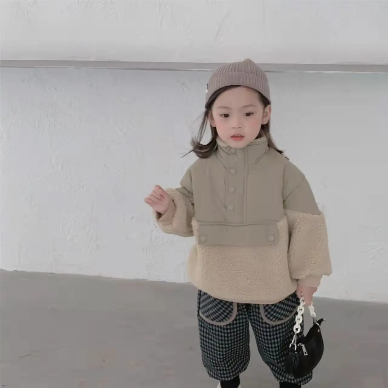 Autumn Winter Children Clothes Girls Boys Fleece Pullover Sweatshirt Cotton Coats Zipper Lamb Wool Thicken Jackets for Kids
Autumn Winter Children Clothes Girls Boys Fleece Pullover Sweatshirt Cotton Coats Zipper Lamb Wool Thicken Jackets for Kids