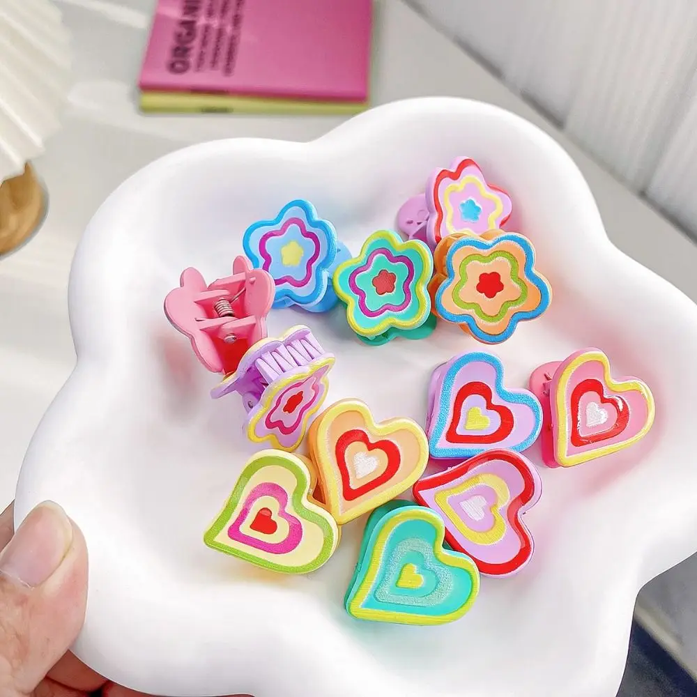 Dopamine Colorful Small Hair Claw Girls Y2K Love Shape Flower Mini Hair Grab Women Children Hair Accessories
Dopamine Colorful Small Hair Claw Girls Y2K Love Shape Flower Mini Hair Grab Women Children Hair Accessories