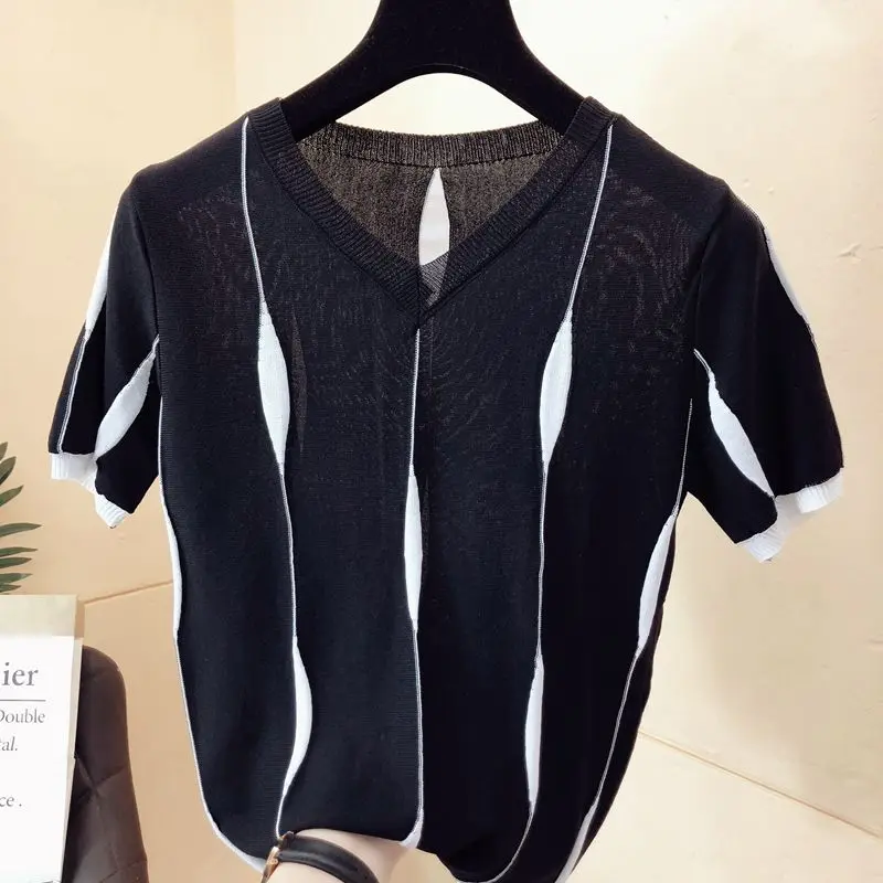 Summer Thin Women Clothing Knitted T-shirt Korean New Short Sleeve Elastic Pullover Loose Fashion Casual Basic Bottoming Tops 
Summer Thin Women Clothing Knitted T-shirt Korean New Short Sleeve Elastic Pullover Loose Fashion Casual Basic Bottoming Tops