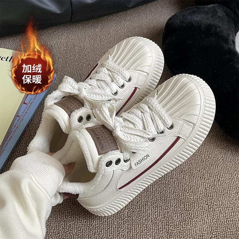 Women's Autumn New High Top Thick Sole Small White Shoes Breathable and Versatile Board Shoes Student Casual Sports Shoes
Women's Autumn New High Top Thick Sole Small White Shoes Breathable and Versatile Board Shoes Student Casual Sports Shoes