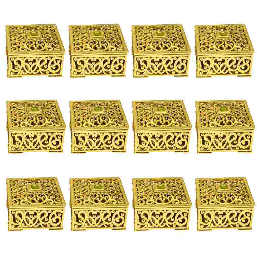 Hollow Out Flower Pattern Gift Boxes Square Mini Plastic Candy Boxes Packaging Case Party Favors candy boxes (Golden)
Hollow Out Flower Pattern Gift Boxes Square Mini Plastic Candy Boxes Packaging Case Party Favors candy boxes (Golden)