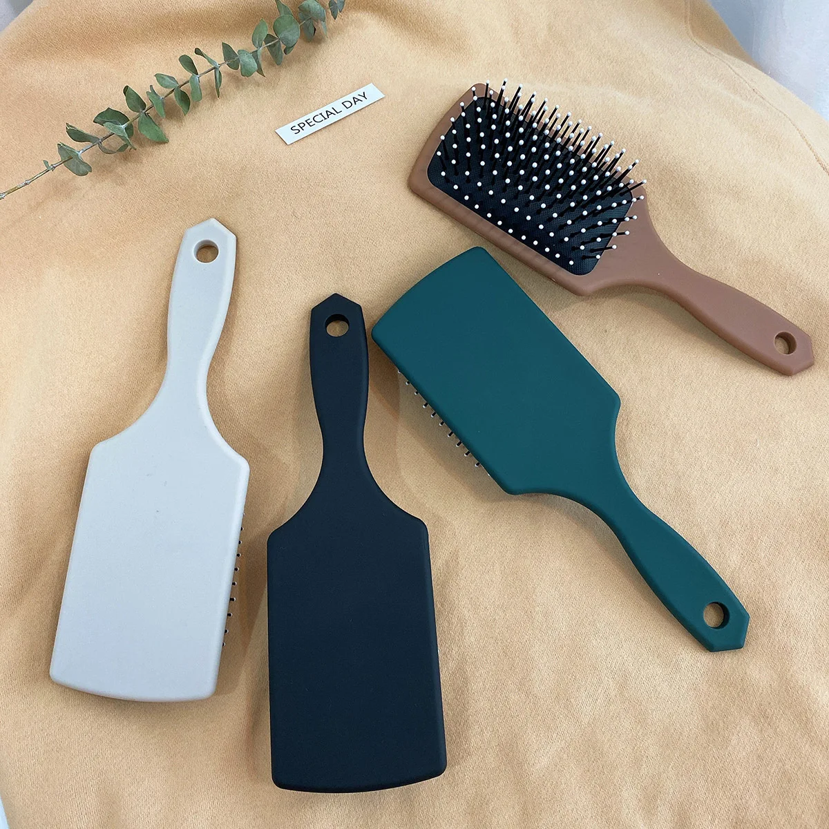 Sdatter Hair Brush Air Cushion Air Bag Scalp Massage Comb Hair Brush Anti-static Wet Curly for Salon Hairdressing Style Tools
Sdatter Hair Brush Air Cushion Air Bag Scalp Massage Comb Hair Brush Anti-static Wet Curly for Salon Hairdressing Style Tools