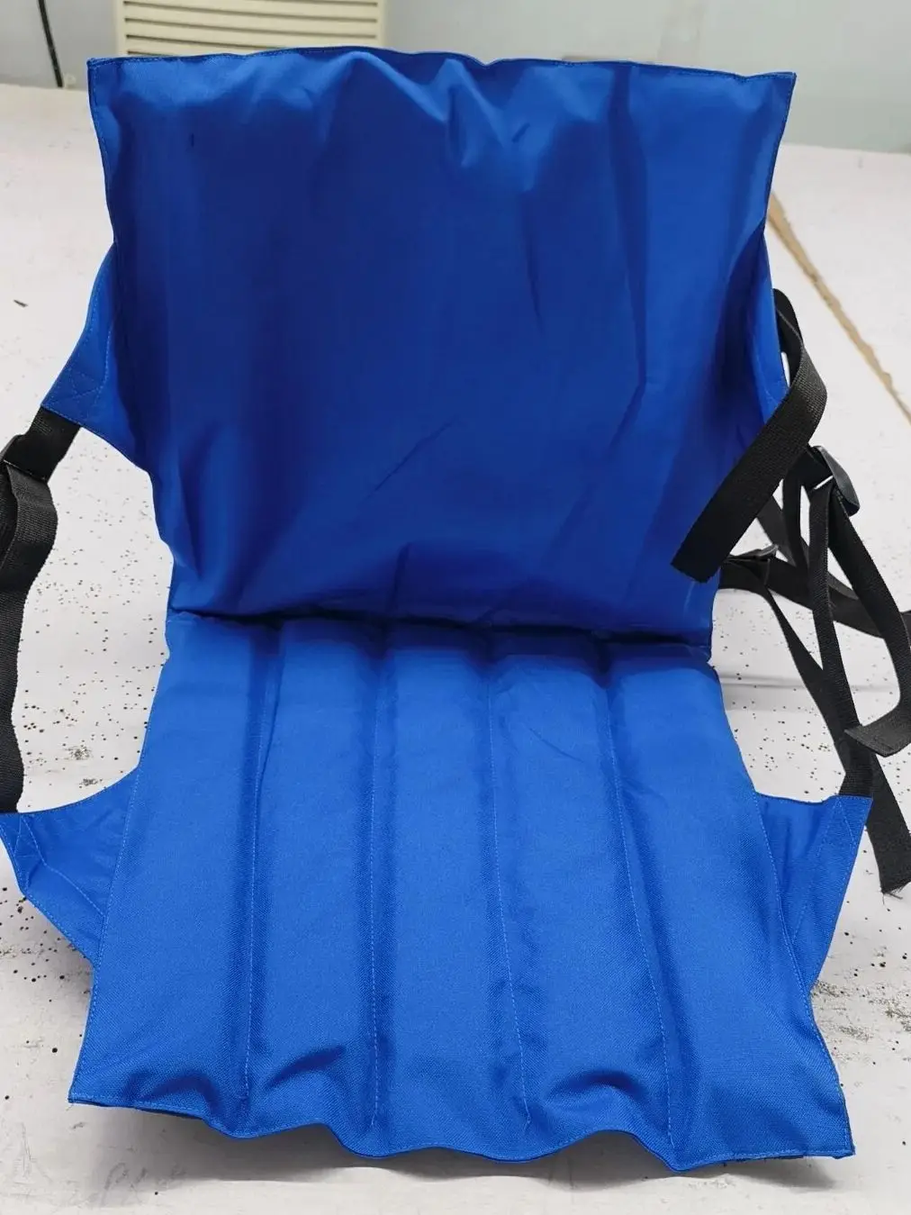 Outdoor portable cushion travel folding backrest chair folding cushion Oxford cloth outdoor folding beach chair
Outdoor portable cushion travel folding backrest chair folding cushion Oxford cloth outdoor folding beach chair