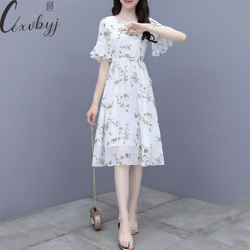Women Sweet O-Neck Chiffon Dress 2022 Print Floral Short Sleeve Elegant Dress Chic Slim Waist Temperament Ruffles Midi Dress
Women Sweet O-Neck Chiffon Dress 2022 Print Floral Short Sleeve Elegant Dress Chic Slim Waist Temperament Ruffles Midi Dress