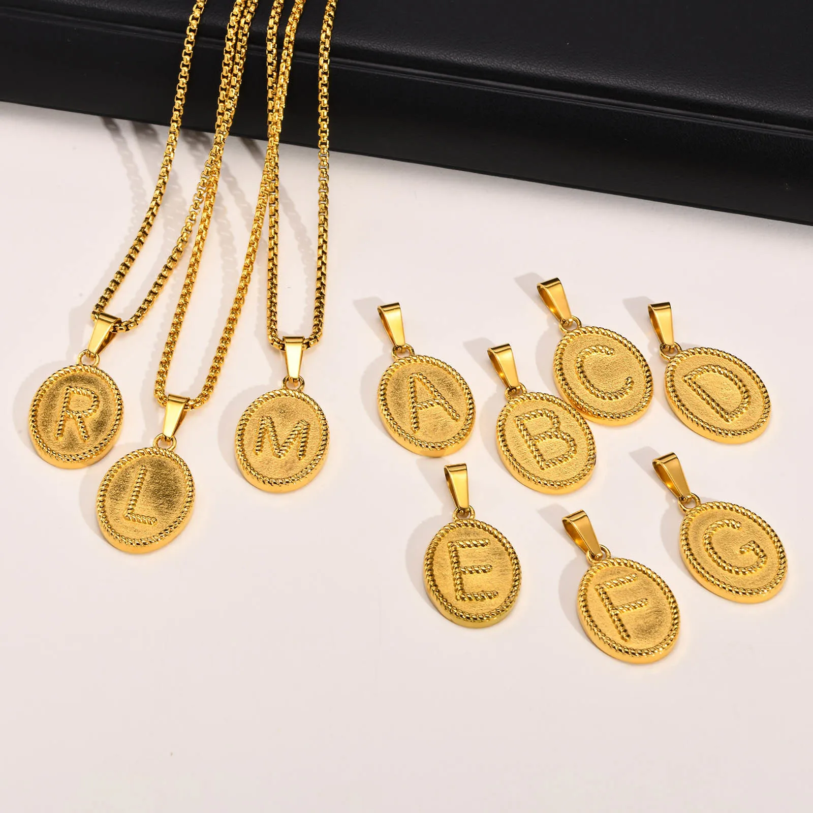 Oval Round Chain Pendant Necklace For Men Teens,Stainless Steel Letter A-Z Initial, Minimalist Chain Gold color Elegant Jewelry
Oval Round Chain Pendant Necklace For Men Teens,Stainless Steel Letter A-Z Initial, Minimalist Chain Gold color Elegant Jewelry