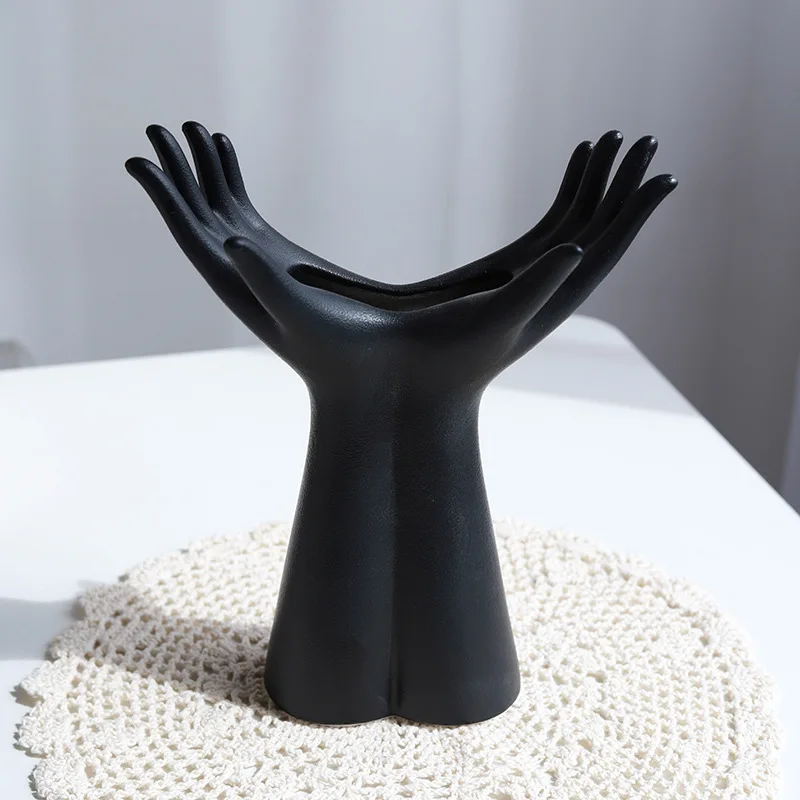 Nordic ins style creative human body art ceramic vase living room tabletop hydroponic flower arrangement high-end decoration
Nordic ins style creative human body art ceramic vase living room tabletop hydroponic flower arrangement high-end decoration