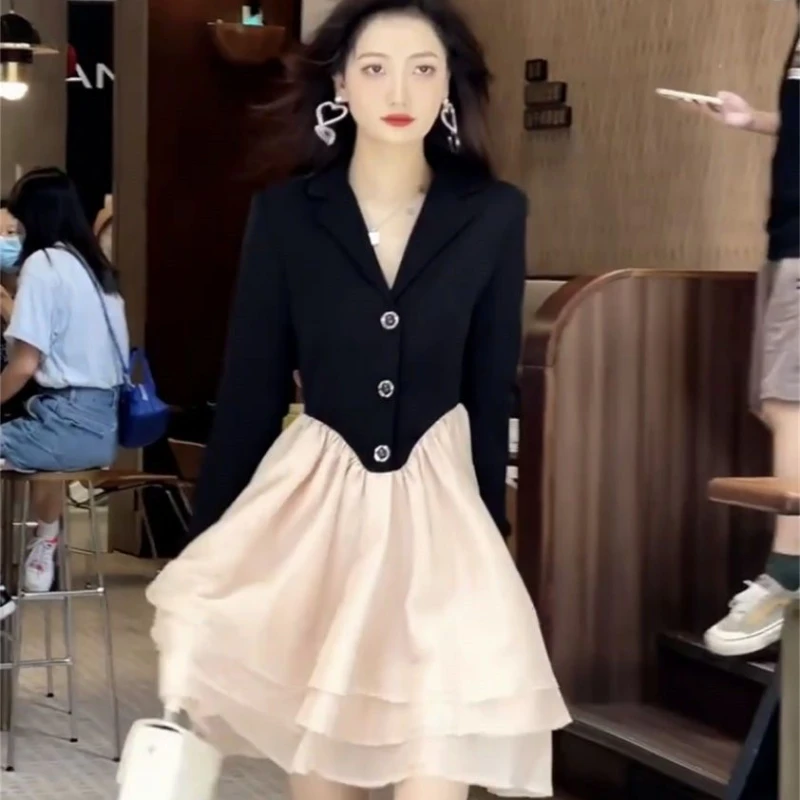 High End Contrasting Color Dress Women‘'s Clothing’ Spring Autumn Elegant Patchwork Mesh V-neck Fake Two Pieces Bodycon Dress
High End Contrasting Color Dress Women‘'s Clothing’ Spring Autumn Elegant Patchwork Mesh V-neck Fake Two Pieces Bodycon Dress