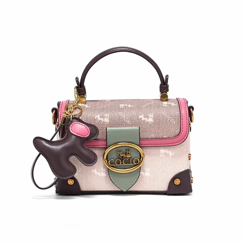 Luxury Brand Contrasting Color Fashionable and Exquisite Box Diagonal Cross Bag High-end Western-style and Niche Women's Handbag
Luxury Brand Contrasting Color Fashionable and Exquisite Box Diagonal Cross Bag High-end Western-style and Niche Women's Handbag