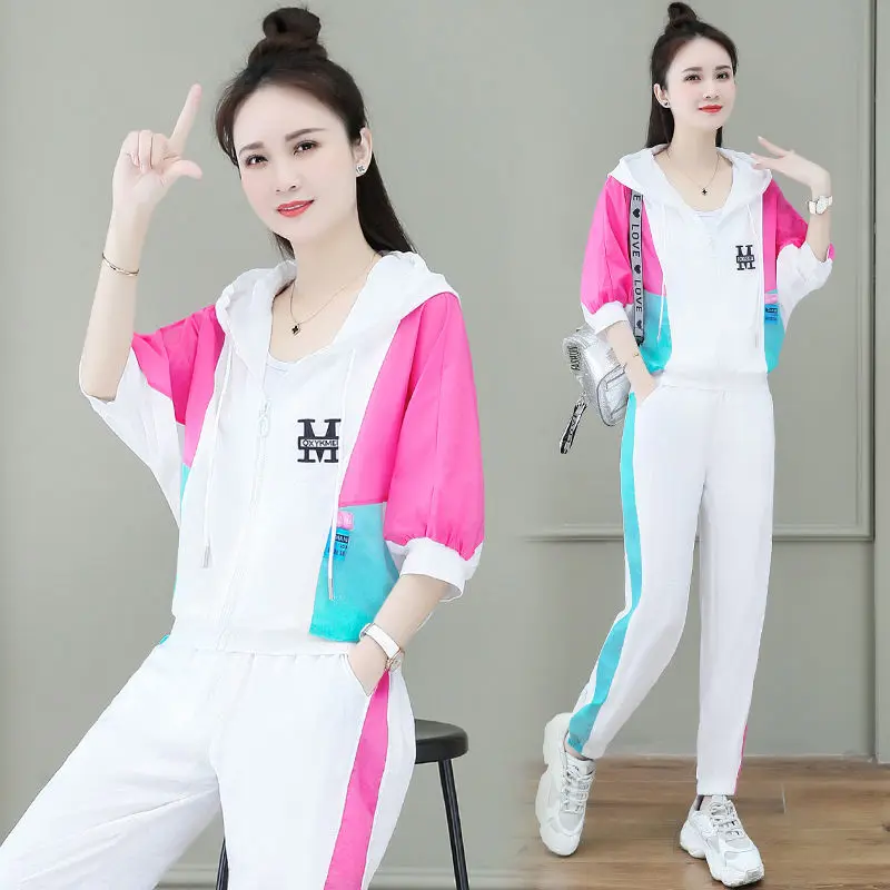 Sports Leisure Suit Summer Women 2023 New Age Reduction Foreign Air Ice Silk Sun Cardigan Hoodie Fashion Two-piece Set
Sports Leisure Suit Summer Women 2023 New Age Reduction Foreign Air Ice Silk Sun Cardigan Hoodie Fashion Two-piece Set