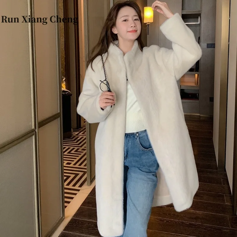 RUN XIANG CHENG Coat Women Fur One Piece Small Fragrant Hair Autumn and Winter Fur Medium Long Cloak Youth Style Free Shipping
RUN XIANG CHENG Coat Women Fur One Piece Small Fragrant Hair Autumn and Winter Fur Medium Long Cloak Youth Style Free Shipping