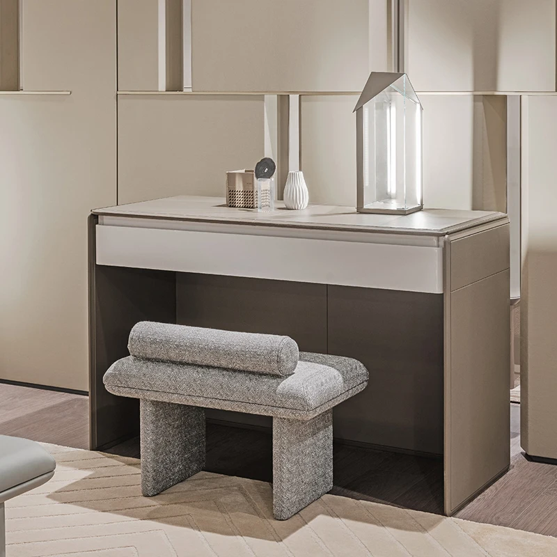 

Итальянский дизайнерский комод, кожа Чрезвычайно простая, искусственная и роскошная, туалетный столик, одна спальня, современный и простой шкаф