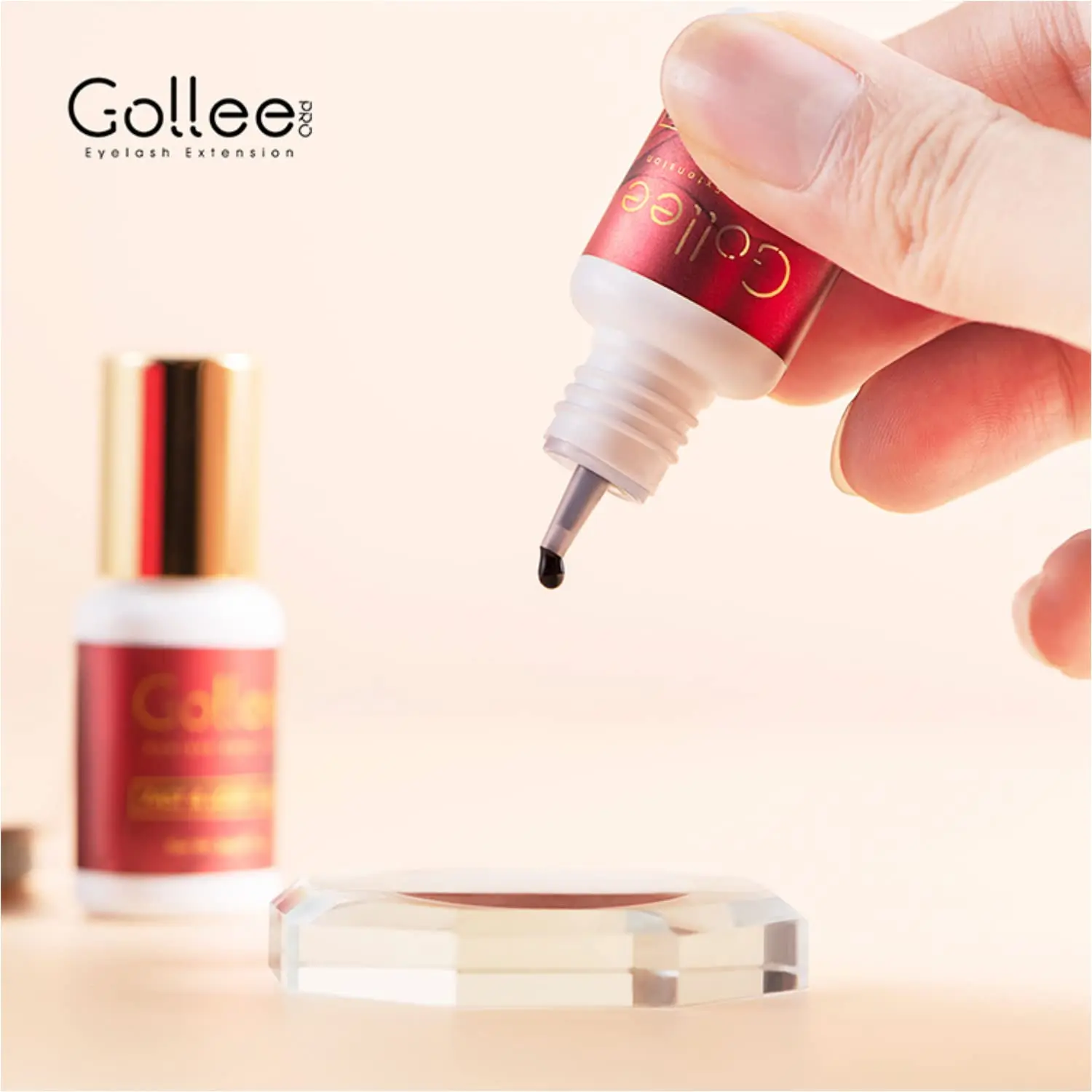 Gollee Eyelash Extension Glue 5ml 1s Dry Fast Lash Glue Extra Strong 6-8 Weeks Low Stimulus Long Lasting Primer Super Bonder
Gollee Eyelash Extension Glue 5ml 1s Dry Fast Lash Glue Extra Strong 6-8 Weeks Low Stimulus Long Lasting Primer Super Bonder