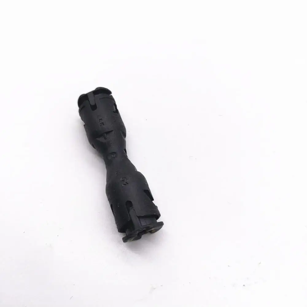 6433C4 Suitable for Peugeot 308 408 508 Citroen C5 headlight cleaning pipe joint joint connecting pipe Rubber hose connector
6433C4 Suitable for Peugeot 308 408 508 Citroen C5 headlight cleaning pipe joint joint connecting pipe Rubber hose connector