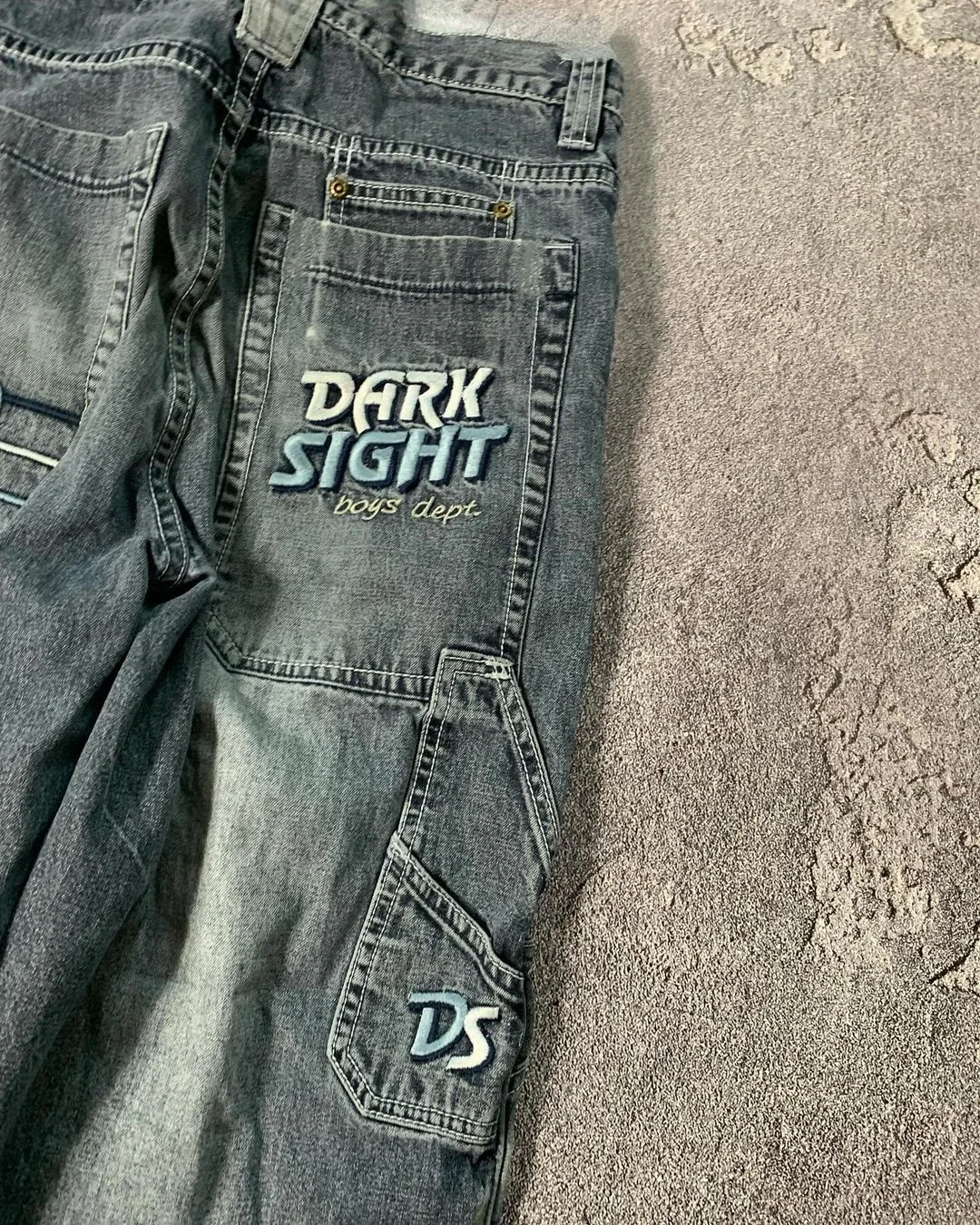 New JNCO Embroidered Letters Light Blue Jeans Men's Retro Washed Jeans Street Trend High-waisted Women's Wide-leg Pants
New JNCO Embroidered Letters Light Blue Jeans Men's Retro Washed Jeans Street Trend High-waisted Women's Wide-leg Pants