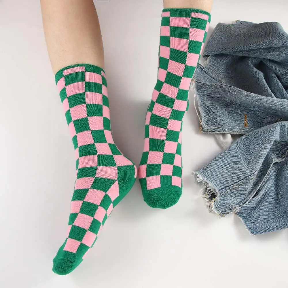 

Soft Harajuku Girls Streetwear Geometry Hip Pop Korea Checkerboard Socks Female Hosiery College Style Socks Mid-tube Sock