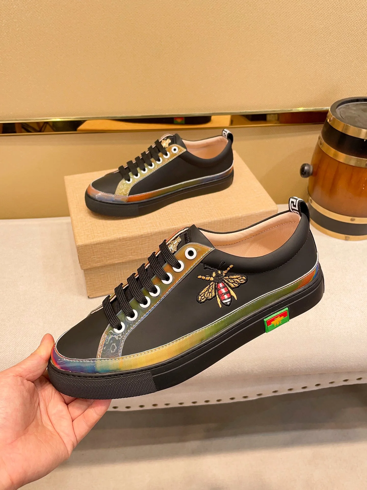 Handmade Leather Casual Men Shoes Design Sneakers Man Comfortable Men Loafers Hot Sale Moccasins Driving Board Shoes
Handmade Leather Casual Men Shoes Design Sneakers Man Comfortable Men Loafers Hot Sale Moccasins Driving Board Shoes
