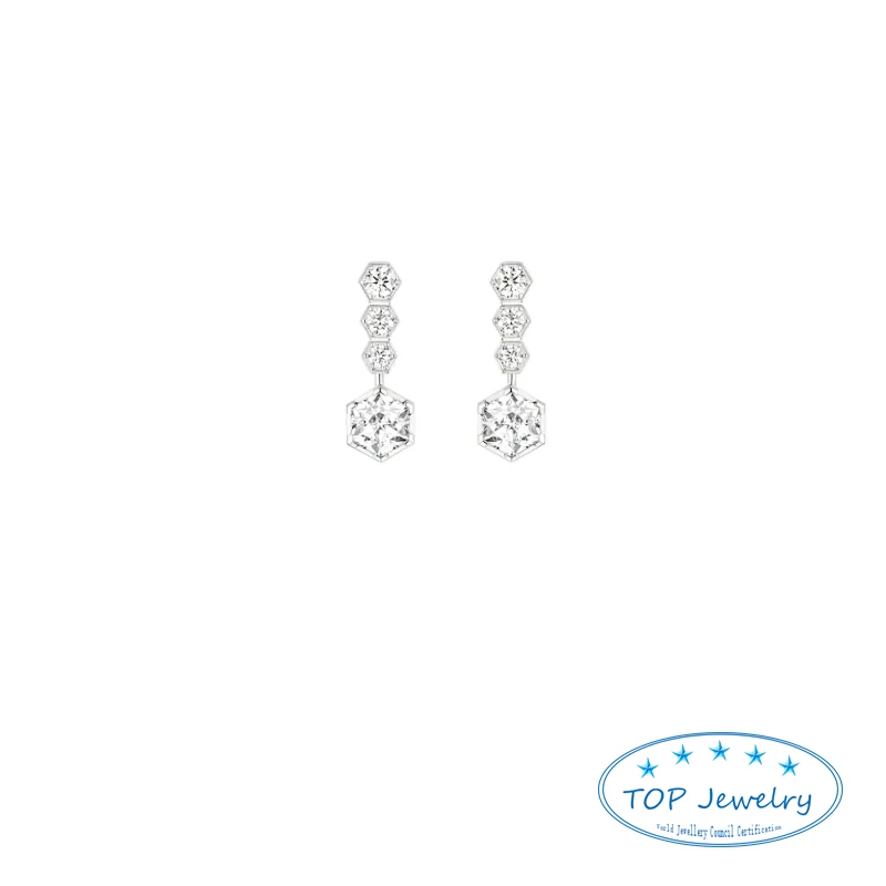 Paris High Quality 925 Sliver Honeycomb Diamond Stud chaume t Earrings For Women BEE MY LOVE Wedding Gift
Paris High Quality 925 Sliver Honeycomb Diamond Stud chaume t Earrings For Women BEE MY LOVE Wedding Gift