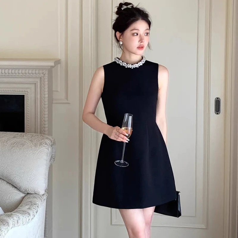 

Summer New French Pearl O Neck Hepburn Style Dress Women's Waist Up Sleeveless A-line Small Black Dress with High Grade Feeling