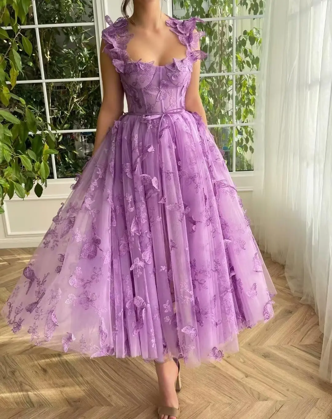 Women's Tulle 3D Butterfly Lace Prom Dresses Applique Spaghetti Straps Dress with Slit Ankle Length Formal Evening Party Gowns
Women's Tulle 3D Butterfly Lace Prom Dresses Applique Spaghetti Straps Dress with Slit Ankle Length Formal Evening Party Gowns