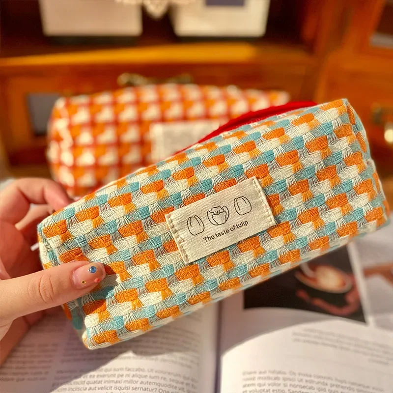 Girl Makeup Storage Pouch Japanese Simple Large Capacity Brush Cosmetic Bags Fashion Students Girls Small Popular Pencil Case
Girl Makeup Storage Pouch Japanese Simple Large Capacity Brush Cosmetic Bags Fashion Students Girls Small Popular Pencil Case