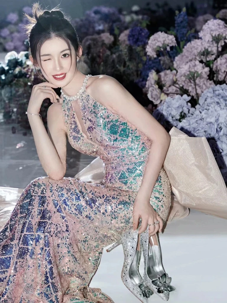 Senior Shiny Evening Dresses Sequins Halter Off Shoulder Sleeveless Mermaid Slim Train Bow Backless Party Prom Celebrity Gowns
Senior Shiny Evening Dresses Sequins Halter Off Shoulder Sleeveless Mermaid Slim Train Bow Backless Party Prom Celebrity Gowns