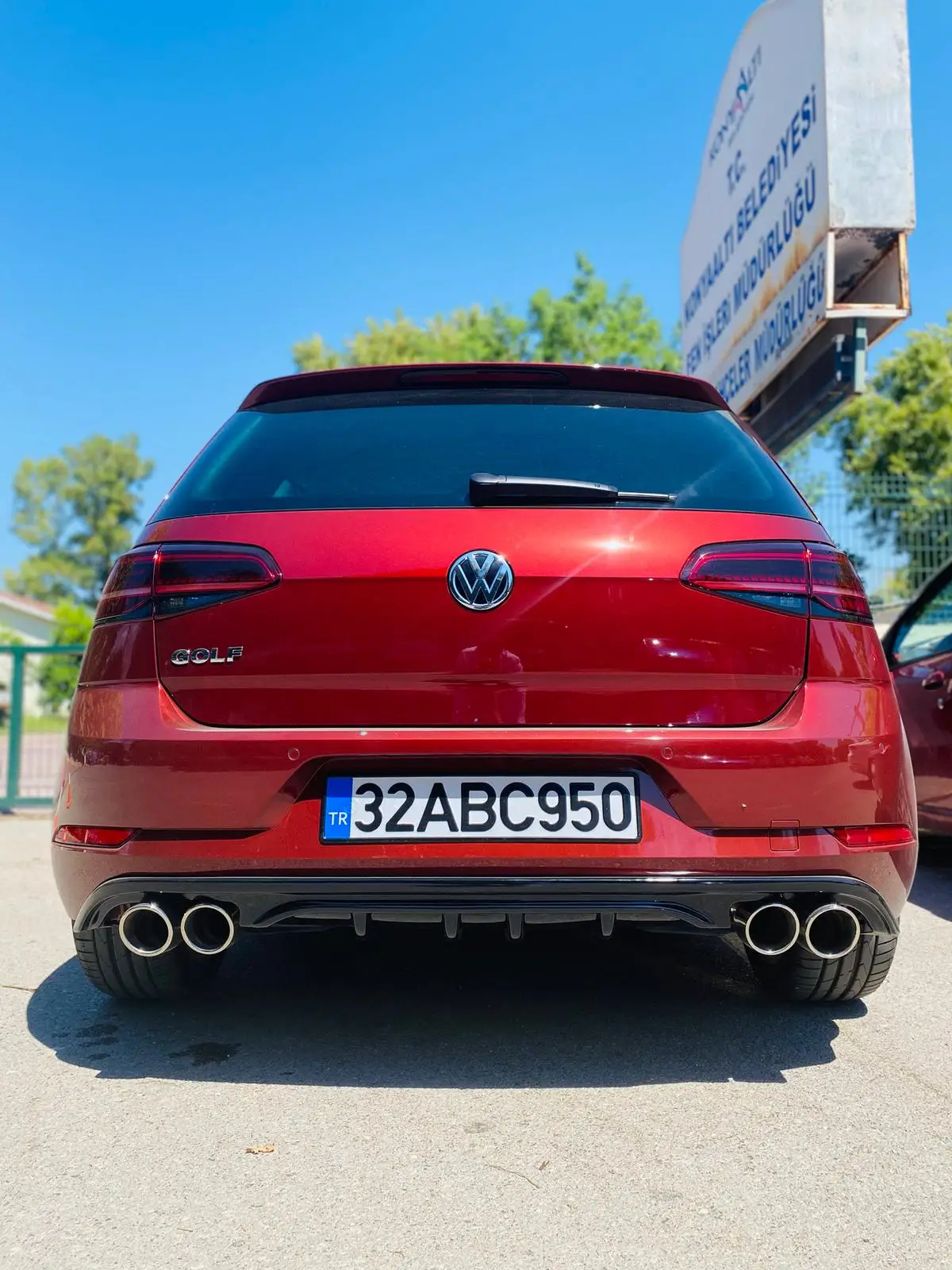 Sport tail rear bumper diffuser lip for VW Golf 7.5 4 Dr for Golf 2017 - 2018 - 2019 - 2020 Plastic Diffuser Matte/Glossy Black
Sport tail rear bumper diffuser lip for VW Golf 7.5 4 Dr for Golf 2017 - 2018 - 2019 - 2020 Plastic Diffuser Matte/Glossy Black