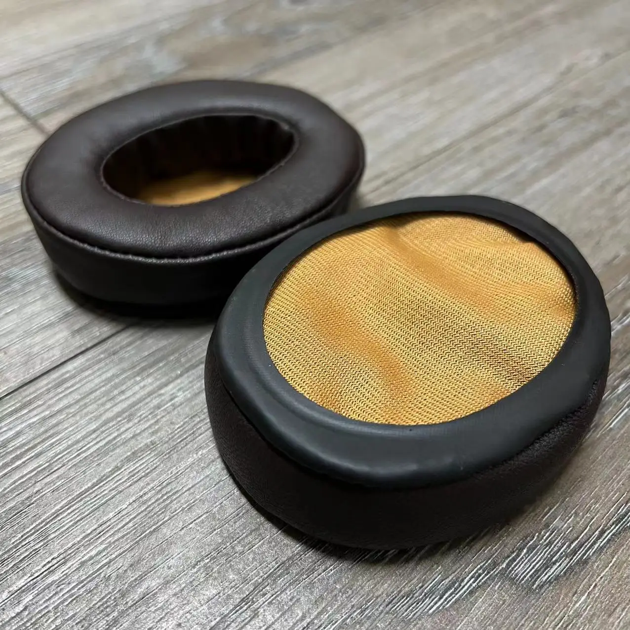 Genuine Sheepskin Leather Ear Pads for Sennheiser Momentum 1 1.0 2 2.0 M2 HD1 Headphones replacement Ear cushions Ear pillows Genuine Sheepskin Leather Ear Pads for Sennheiser Momentum 1 1.0 2 2.0 M2 HD1 Headphones replacement Ear cushions Ear pillows