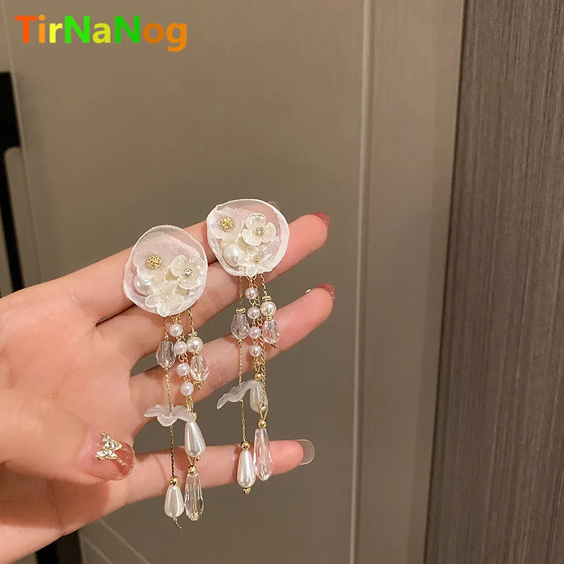 Baroque Imitation Pearl Crystal Flower Cloth Art Earrings Fashion Classic Luxury Contracted Fairy Eardrop Women Jewelry Gifts
Baroque Imitation Pearl Crystal Flower Cloth Art Earrings Fashion Classic Luxury Contracted Fairy Eardrop Women Jewelry Gifts